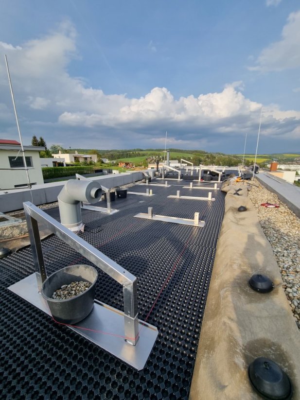 Biosolární držák FVE výškově nastavitelný